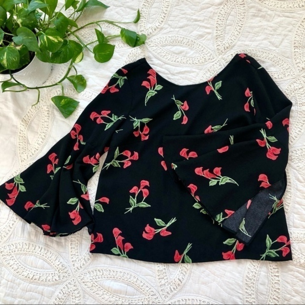 Carmen Marc Valvo Black Floral Bell-Sleeve Blouse with Red and Green Print - Picture 6 of 12